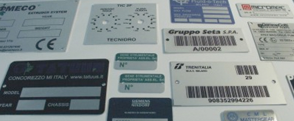 incisione targhe personalizzate